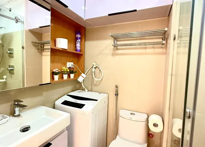 Homesuitehome, Shore 3 Residences Moa Complex, Pasay