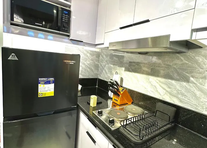 Homesuitehome, Shore 3 Residences Moa Complex, Pasay Manila